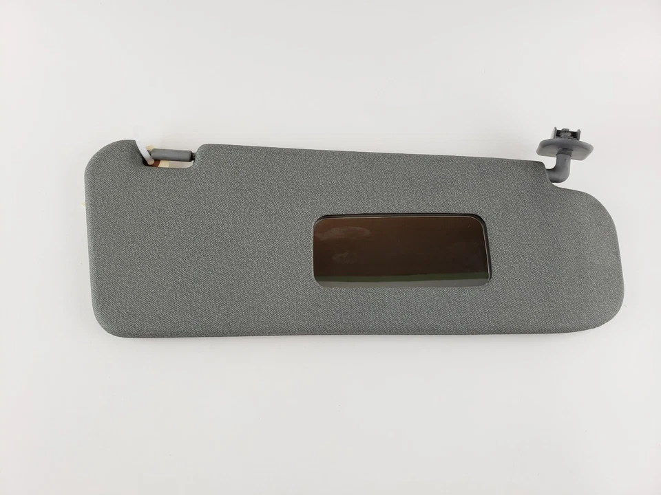 Солнцезащитный козырек для правой стороны пассажира Pontiac Wave 2005-2008 годов выпуска серый от оригинального производителя - Изображение 2 из 4