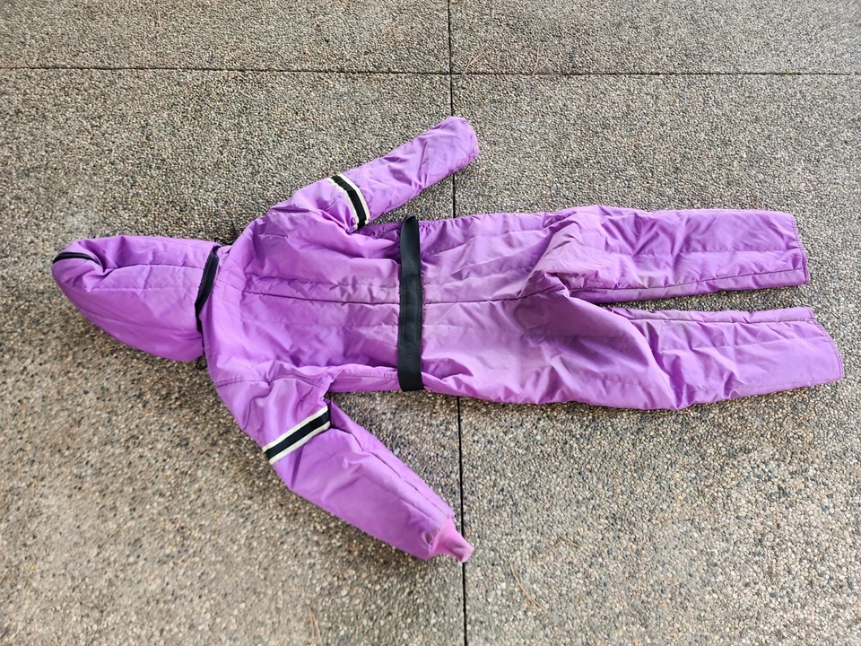 Traje de esquí morado vintage años 70 moto de nieve gato ártico para mujer talla pequeña Foto 2 de 4