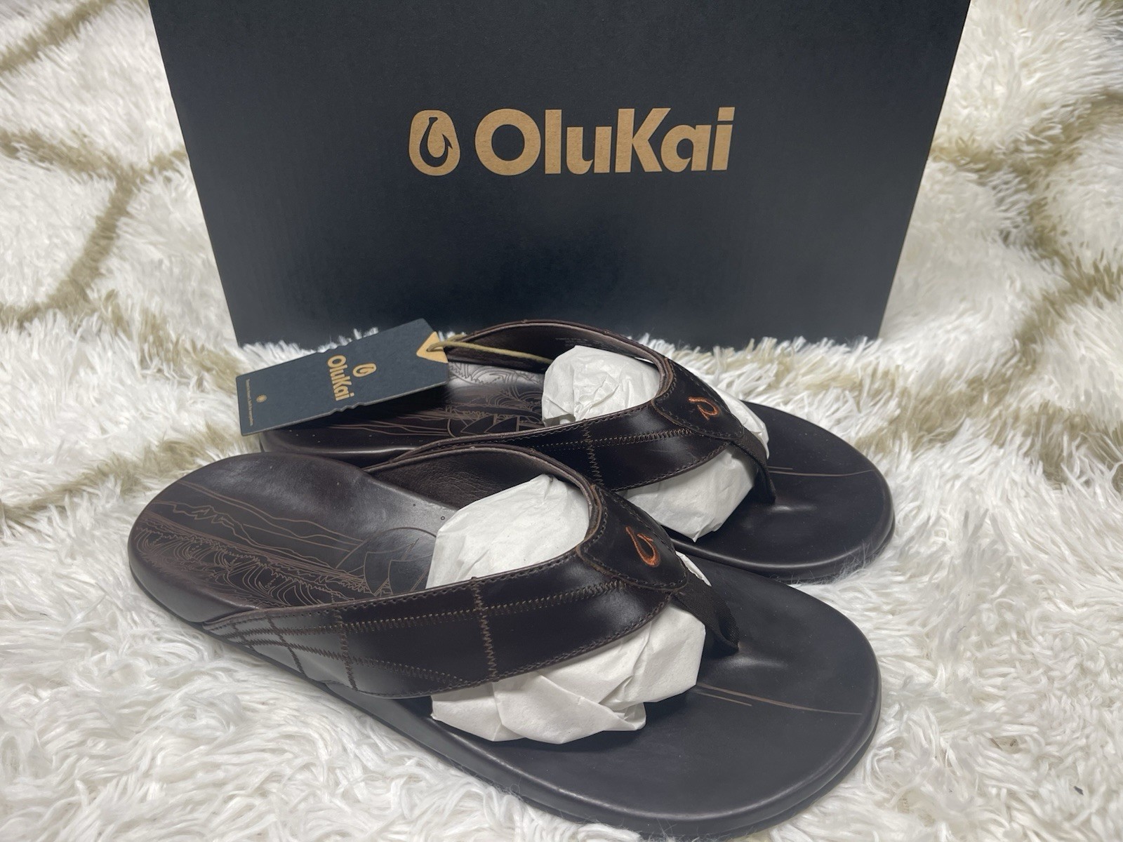 NWT*Olukai Men's Size 11 Hokule'a Kia Flip Flop Beach Outdoor Sandals -Dark Wood