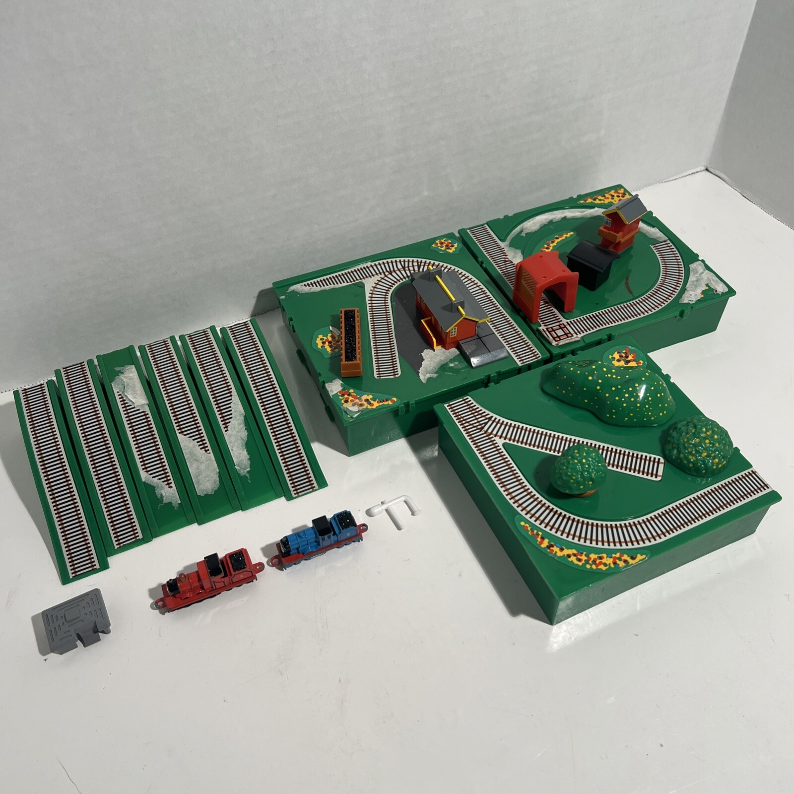 ERTL Thomas the Tank Engine Miniature Playset - Diecast Trains Set MINI