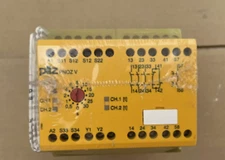 NEW PILZ PNOZ V 30S 774790 Safety Relay