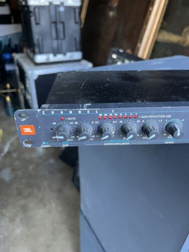 JBL - M712 Stereo Gating Compressor Limiter - Picture 2 of 5