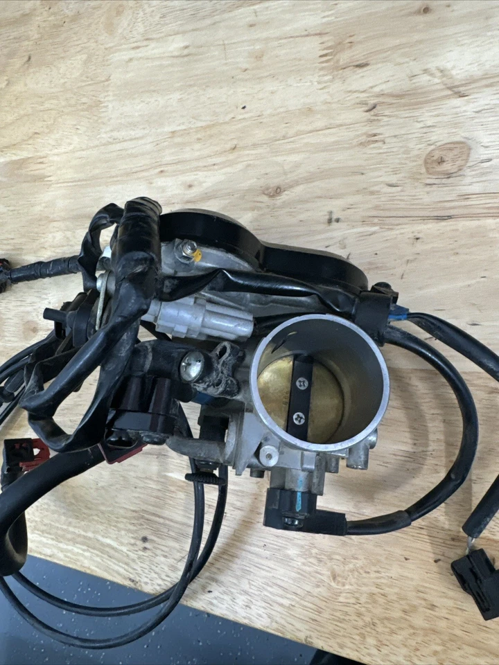 2010 Kawasaki KX450F KX 450F OEM KEIHIN FUEL INJECTOR THROTTLE BODY 2009 - 2011 - Image 4 of 4