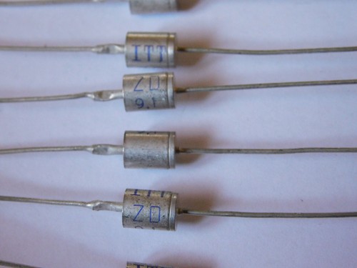 20x ITT ZD 9.1 ZD 9,1 ZD9.1 Zenerdiode Zehnerdiode 9,1V 1,3W Zener Axial Diode - Bild 2 von 2