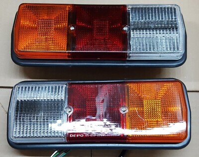 UNIVERSAL 12V Trailer Truck Van T Lights Rear Stop Indicator Reverse Lamps 2 Pcs