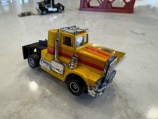 Tyco US-1 Lighted Peterbilt Truck, Yellow 3935