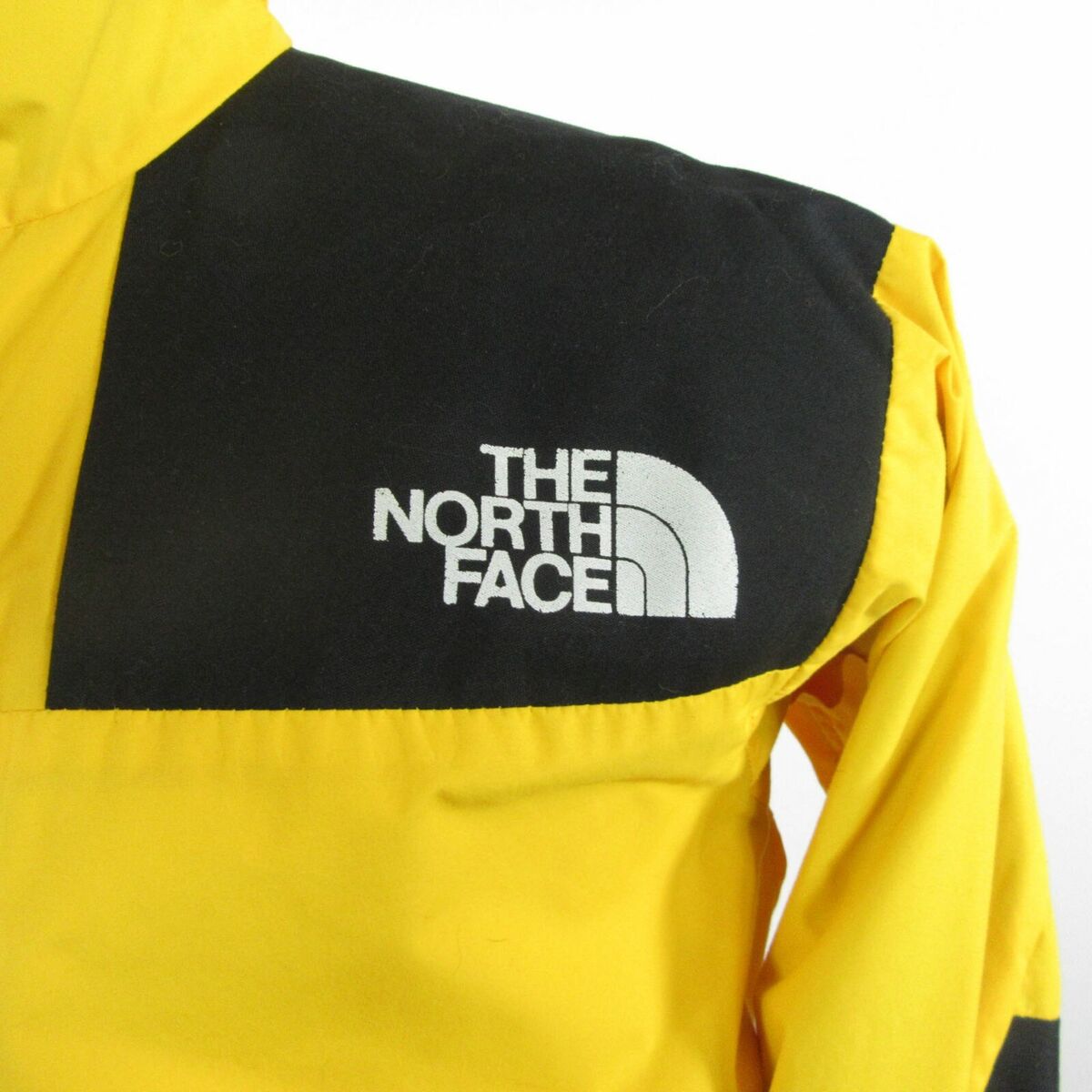 Vintage SMALL The North Face Mountain Light Gore-Tex Jacket Vintage SMALL The North Face Mountain Light Gore-Tex Jacket