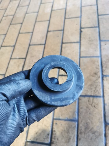 VW Tiguan II Touran II Federunterlage Federteller oben Hinterachse 5Q0512149B