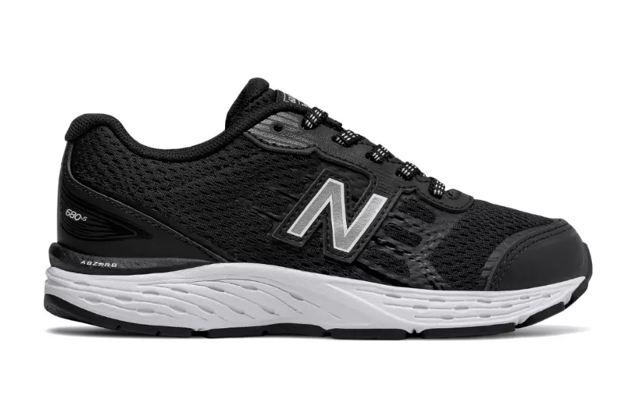 New balance sales 680v5 boys