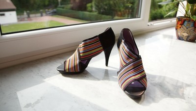 good sneakers to wear with dresses