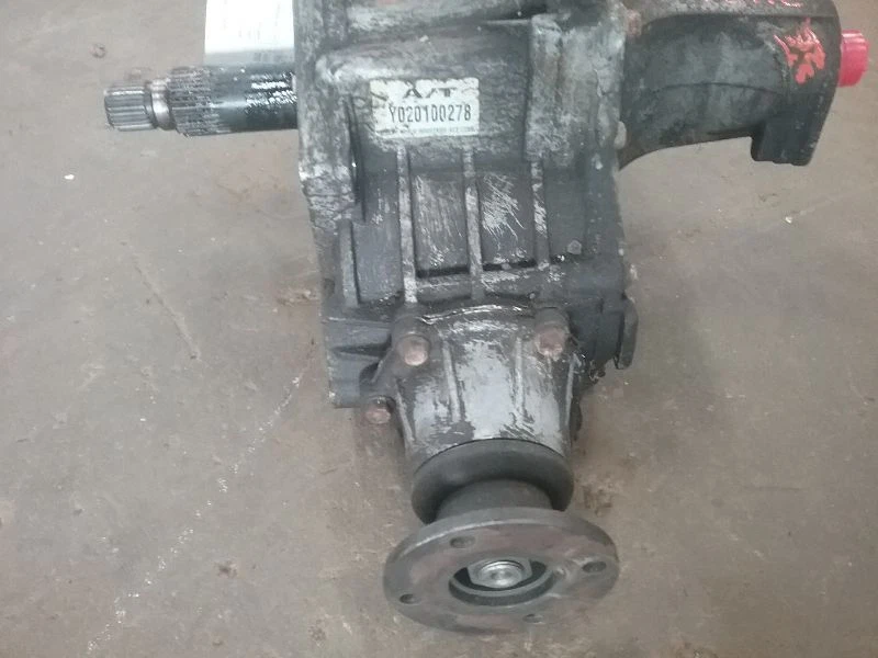 Caja de transferencia Hyundai Santa FE 2001-2003 2,7 L montaje OEM Foto 3 de 4