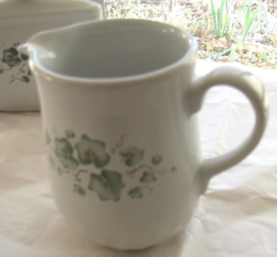 Corell 糖碗 带盖子和奶油套装 康宁 Green Callaway Ivy 图案 状况极佳 C — 第 2/4 张图片