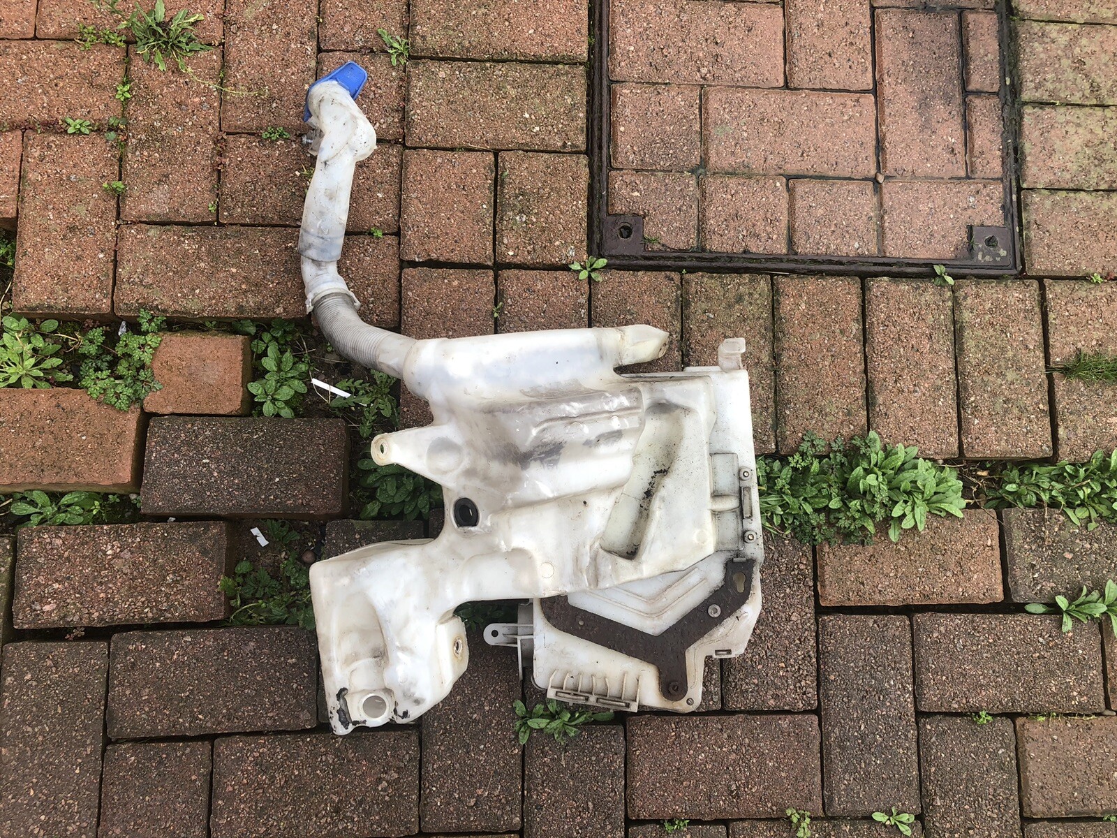 Ford Mondeo Mk4 Washer Fluid Bottle eBay