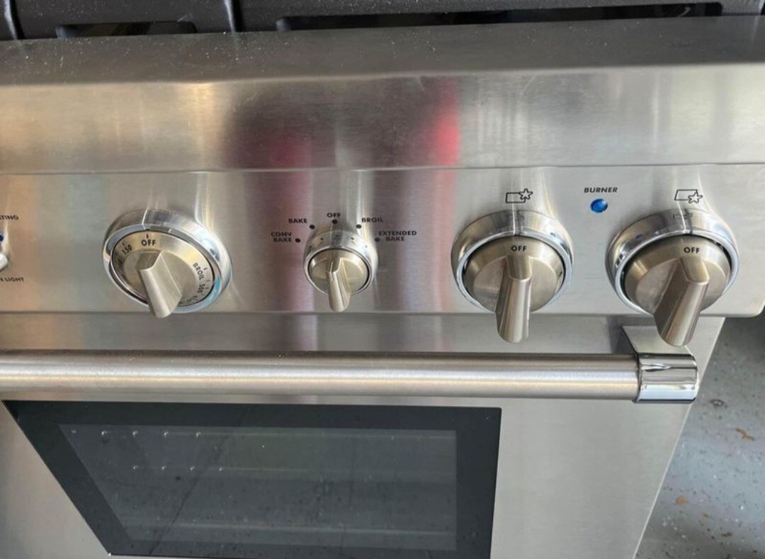 Thermador 30" Pro Harmony ProStyle Gas Range w/4 Sealed Star Burners