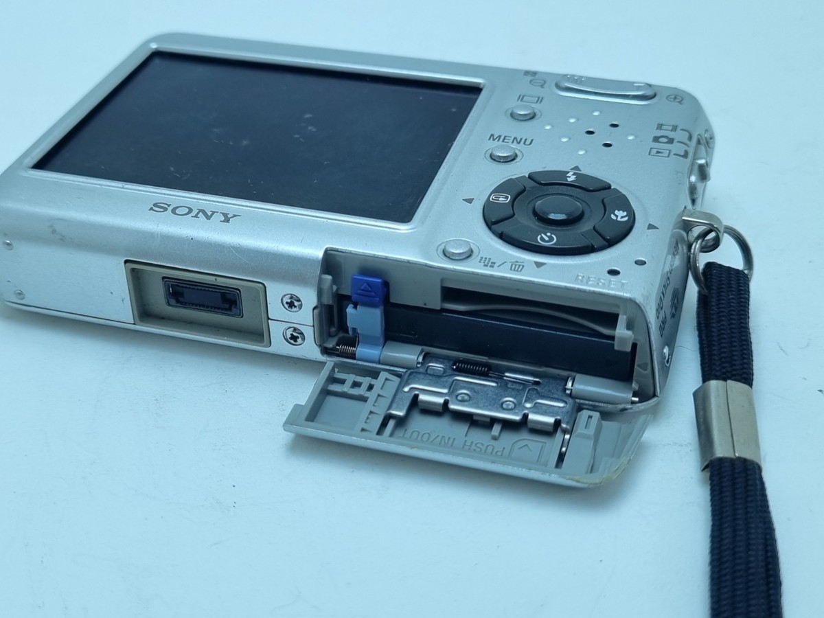 Sony Cyber-shot DSC-T3 5.1MP Digital Camera - Silver for sale