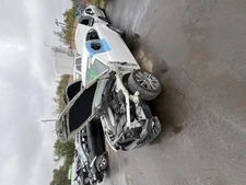 Used Rear Right Ind Rr Suspension Assembly fits: 2015 Kia Cadenza w/o crossmembe