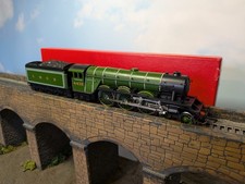 Hornby R398 Flying Scotsman LNER 4472 Locomotive & Tender Vintage Model Railway.