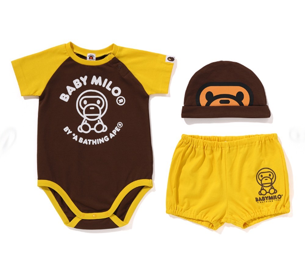 A BATHNIG APE BAPE KIDS BABY MILO FRIENDS BABY GIFT SET w/ Gift