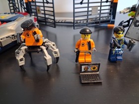 LEGO Agents: Turbocar Chase (8634) (missing many stickers, ID card, and 1 head)