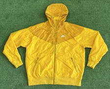 Nike Swoosh Sportswear Windrunner Jacket Size Medium M Yellow Windbreaker Hooded