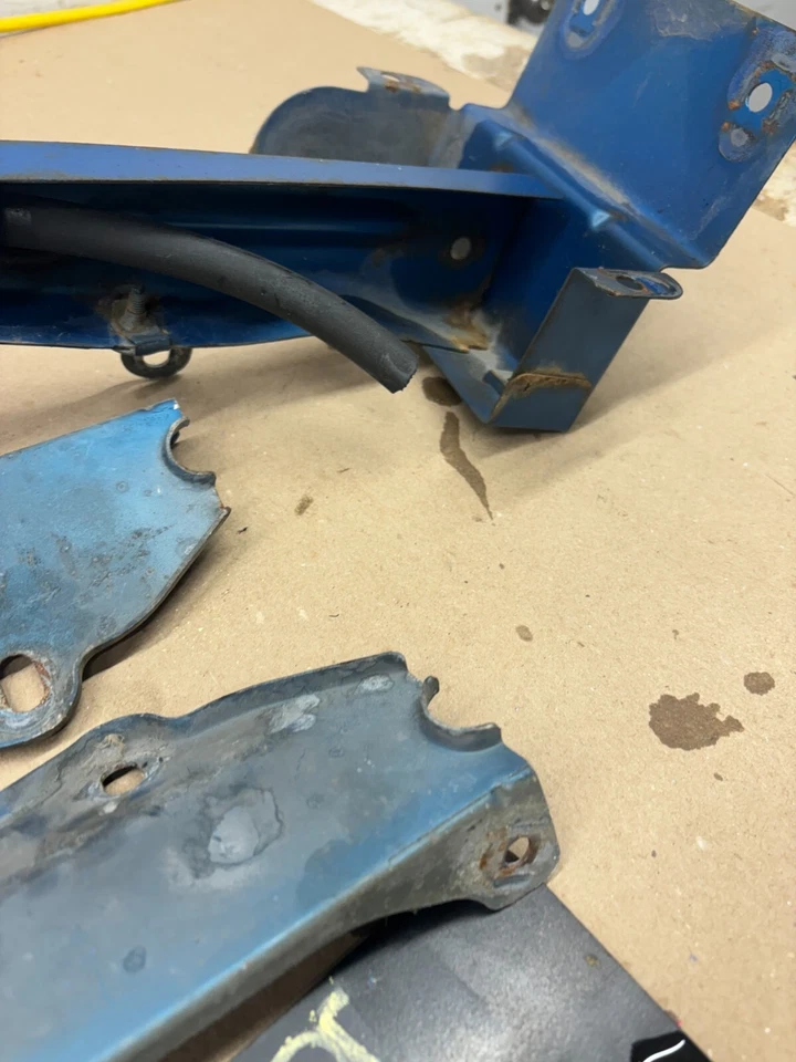 1993 1994 FORD RANGER MAZDA ЗАГОЛОВОК ПАНЕЛЬ РЕШЕТКА КРЕПЛЕНИЕ КРОНШТЕЙНЫ OEM ЛОТ RADSUPPO - Изображение 3 из 4