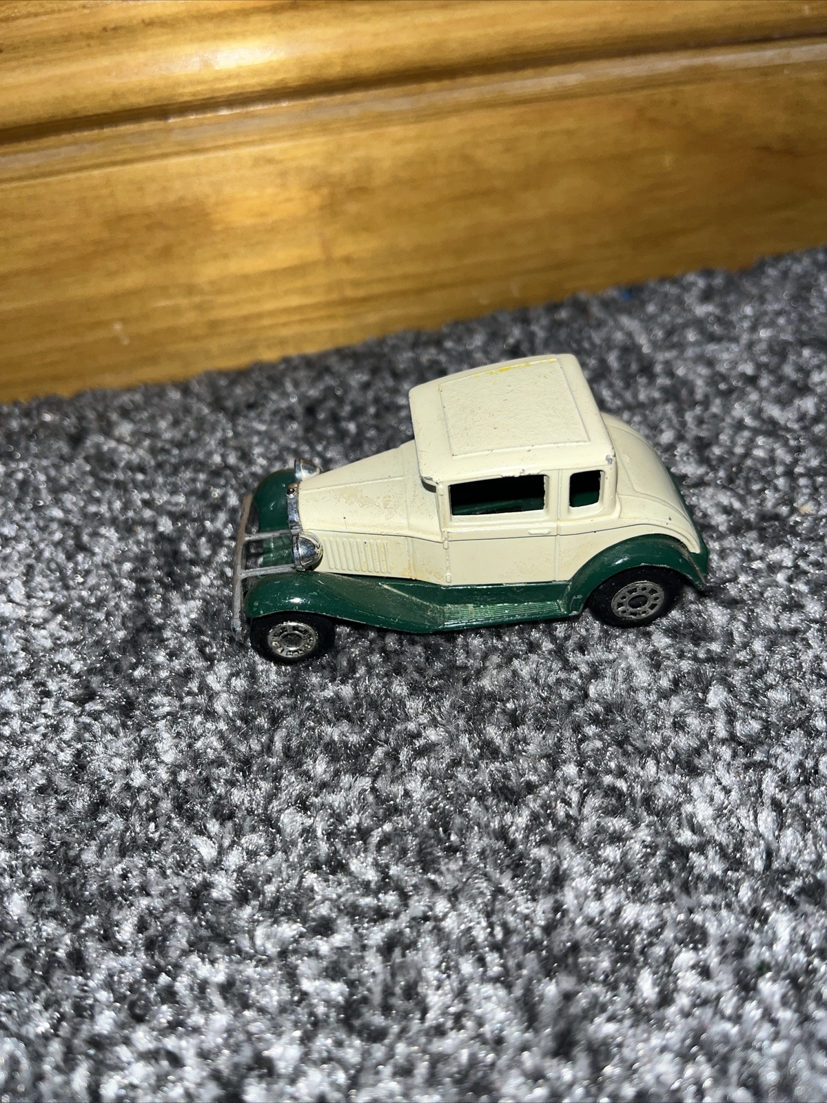 Matchbox 75a, Ford Thunderbird - Free Price Guide & Review