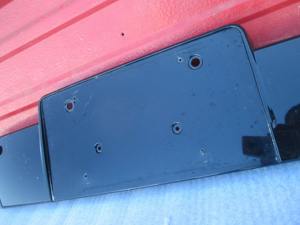 Audi Q5 2013 2014 2015 2016 soporte de matrícula delantero 13 14 15 16 OEM  Foto 3 de 4