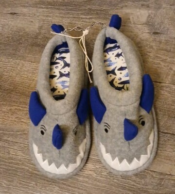 Dearfoams  Shark Boys  size 2/3 Gray Cushioned Memory Foam Clog Slippers
