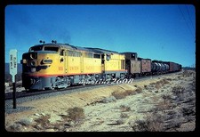 (MZ) DUPE TRAIN SLIDE-UNION PACIFIC  (UP)  16...