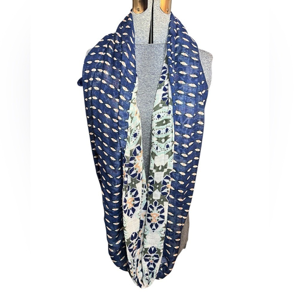 Stella & Dot Double sided Patterned Infinity Scar… - image 2