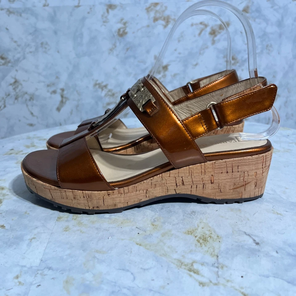 Sandalias de plataforma Taryn Rose para mujer talla 6,5 M marrón dorado con tiras de moda Foto 4 de 4