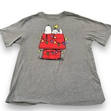 Snoopy Christmas T-shirt Men's Size Medium Peanuts Holiday Lights Charlie Brown