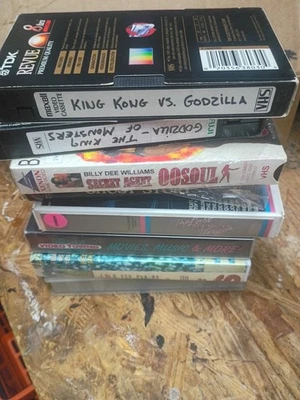 VHS Lot Horror The Exorcist Ghost Story Savage Bees Fritz The Cat Secret Agent - Image 1 of 4