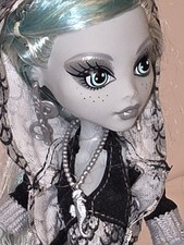 Monster High Reel Drama Lagoona Blue Out Of Box