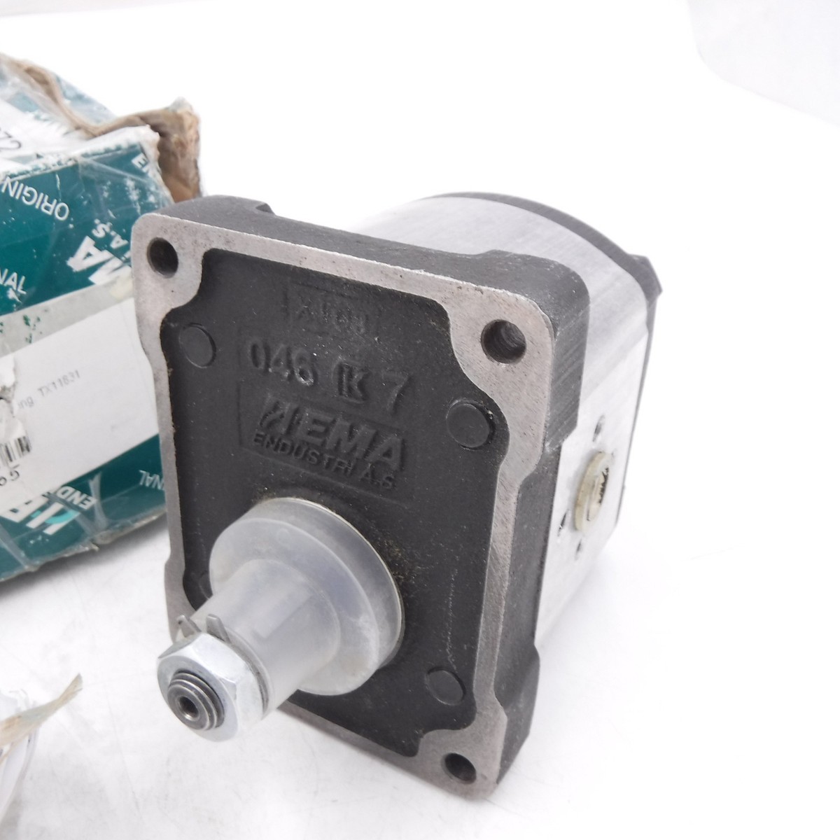 Hema Power Steering Pump 175972 For Long 445 350 TX11831 | eBay