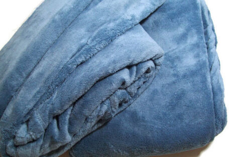 Oversized Blue Plush Full Queen Blanket Machine Washable Brand New
