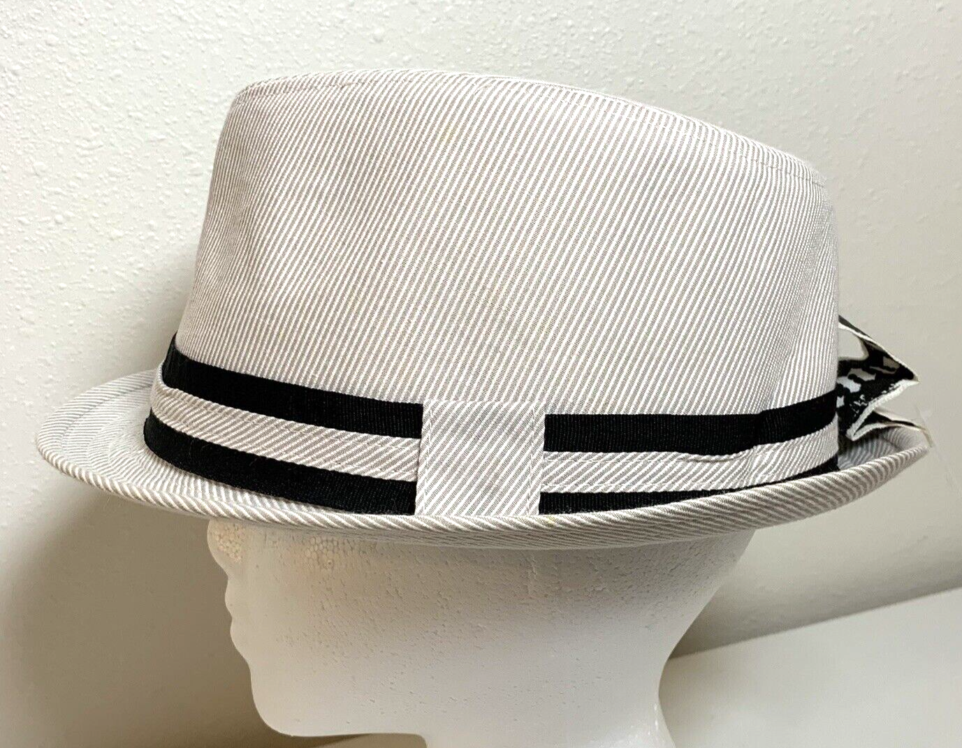 Unisex Beige Twill Granule Fedora Trilby Hat with Two-Tone Band New with Tags-image