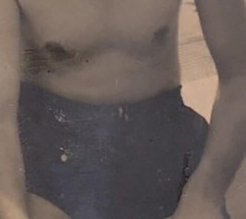 Affectionate Handsome Young Man Shirtless Bulge Trunks Beach Gay Int w/ Woman - Picture 7 of 7