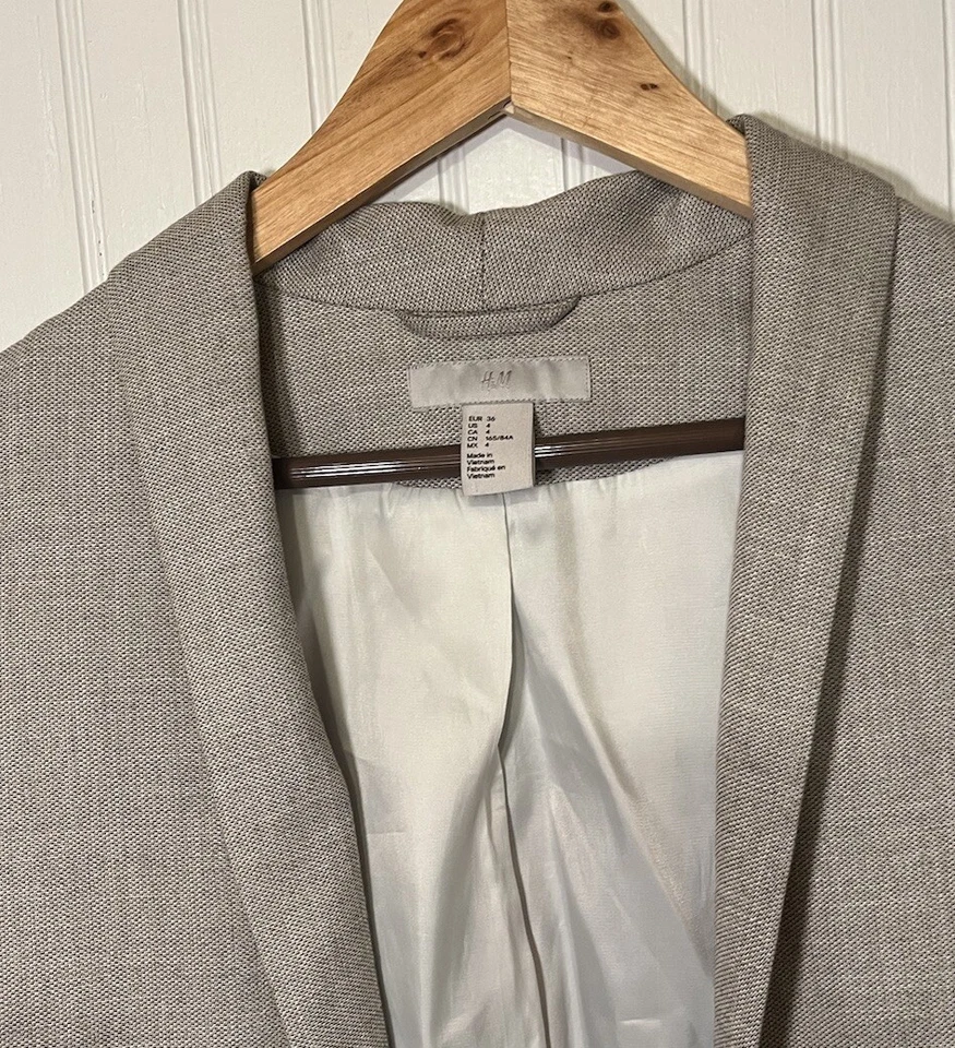 H&M льняной блейзер размер 4 и брюки-капри размер 2 костюм кремовый - Изображение 4 из 4