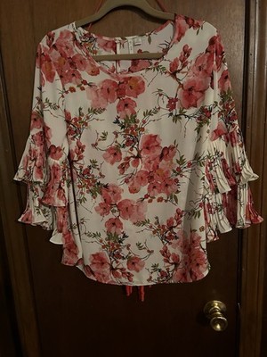 So Y2K It Hurts Floral Top With Ruffled Accordion Pleated Sleeves Medium