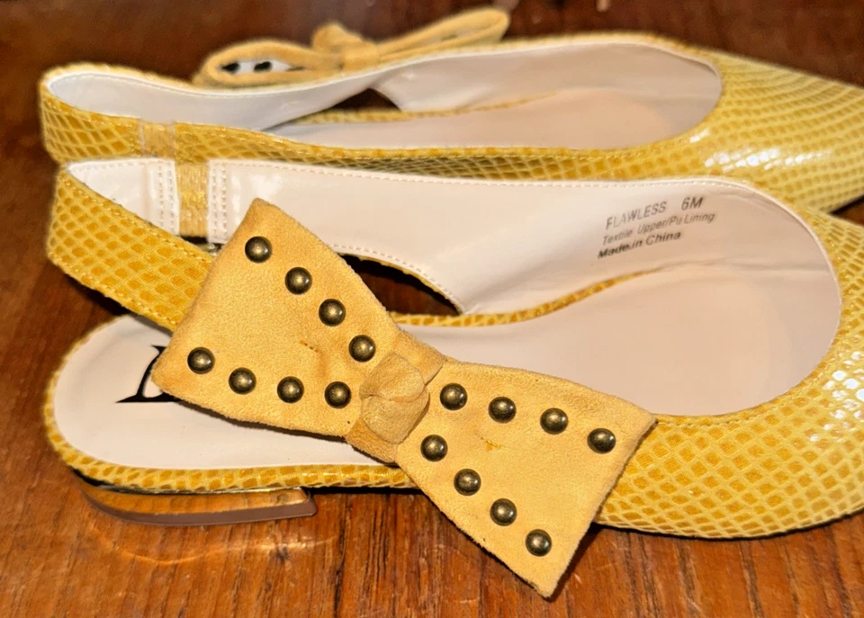 复古 Bellini 露背尖头鞋 尺寸 6 M 黄色蛇皮印花蝴蝶结 — 第 2/4 张图片