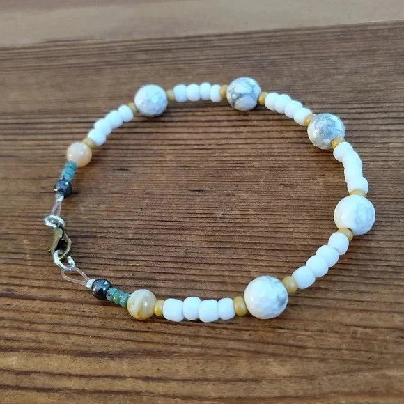 Men's White Howlite 8 inch Beaded Bracelet, Handmade Men's Bracelet - Image 2 of 4
