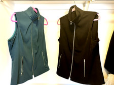 Pair of Women's Light Weight Vests Black  Teal, Size Large Breathable Polyester