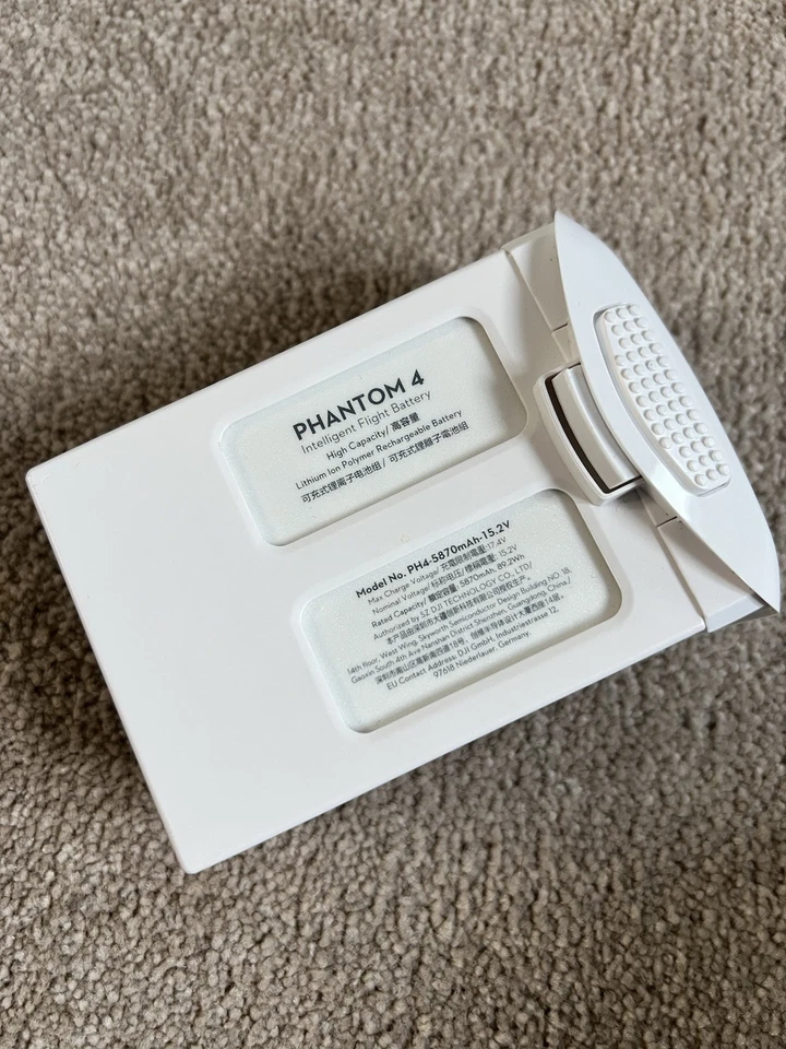 DJI Phantom 4 Pro 4K Drone with Manfrotto Bag - Image 3 of 4