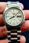 Vintage Of SEIKO 5 Automatic Day Date 21 Jewels Men,s Wrish Watch Japan Made