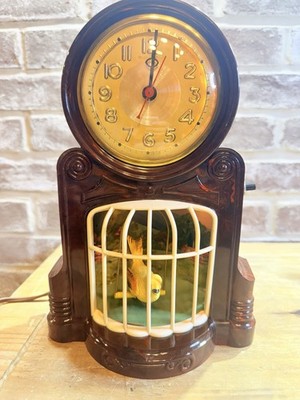 Mastercrafters 335 Swinging Bird Clock bakelite Brown Works Movement LightSwing