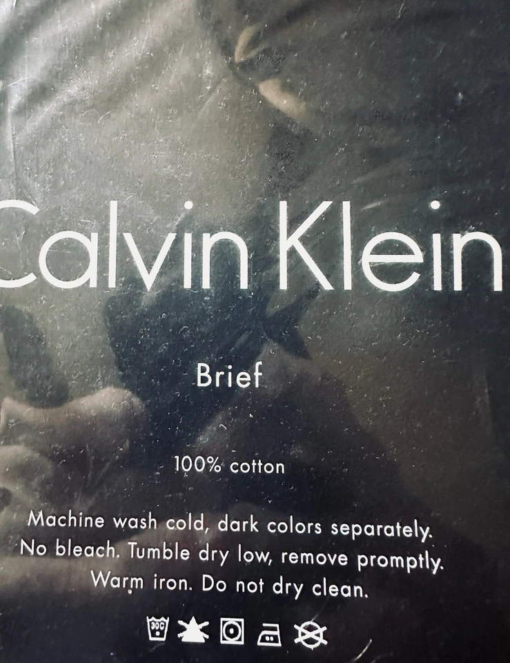 CALVIN KLEIN Mens Cotton Brief Dark Green Size 34 #U2020-317 Vtg 1999 NIP - Image 2 of 4