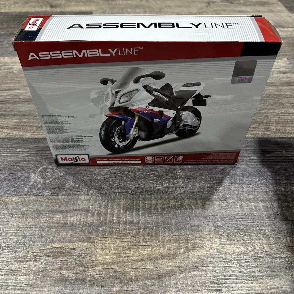 New Maisto Motorcycle BMW S1000 RR Assembly Line Building Metal Model Kit 1:12 - Image 2 of 3