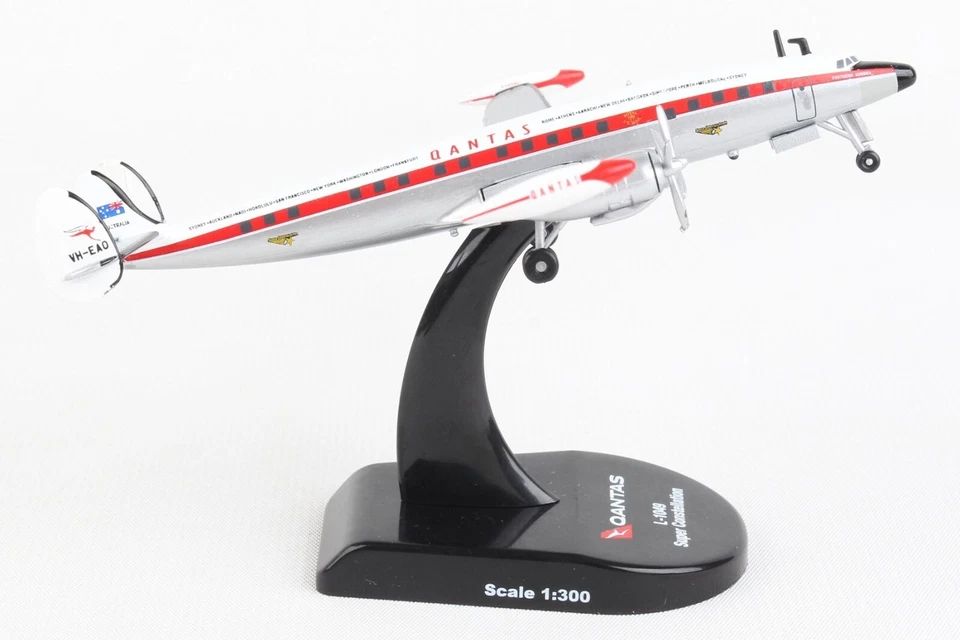 Lockheed L-1049 L1049 Super Constellation - Qantas 1/300 Scale Diecast Model - Image 3 of 4