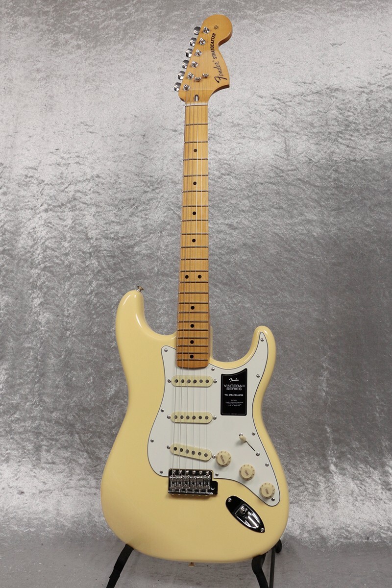 Fender Vintera II 70s Stratocaster Maple Fingerboard Vintage Fender Vintera II 70s Stratocaster Maple Fingerboard Vintage
